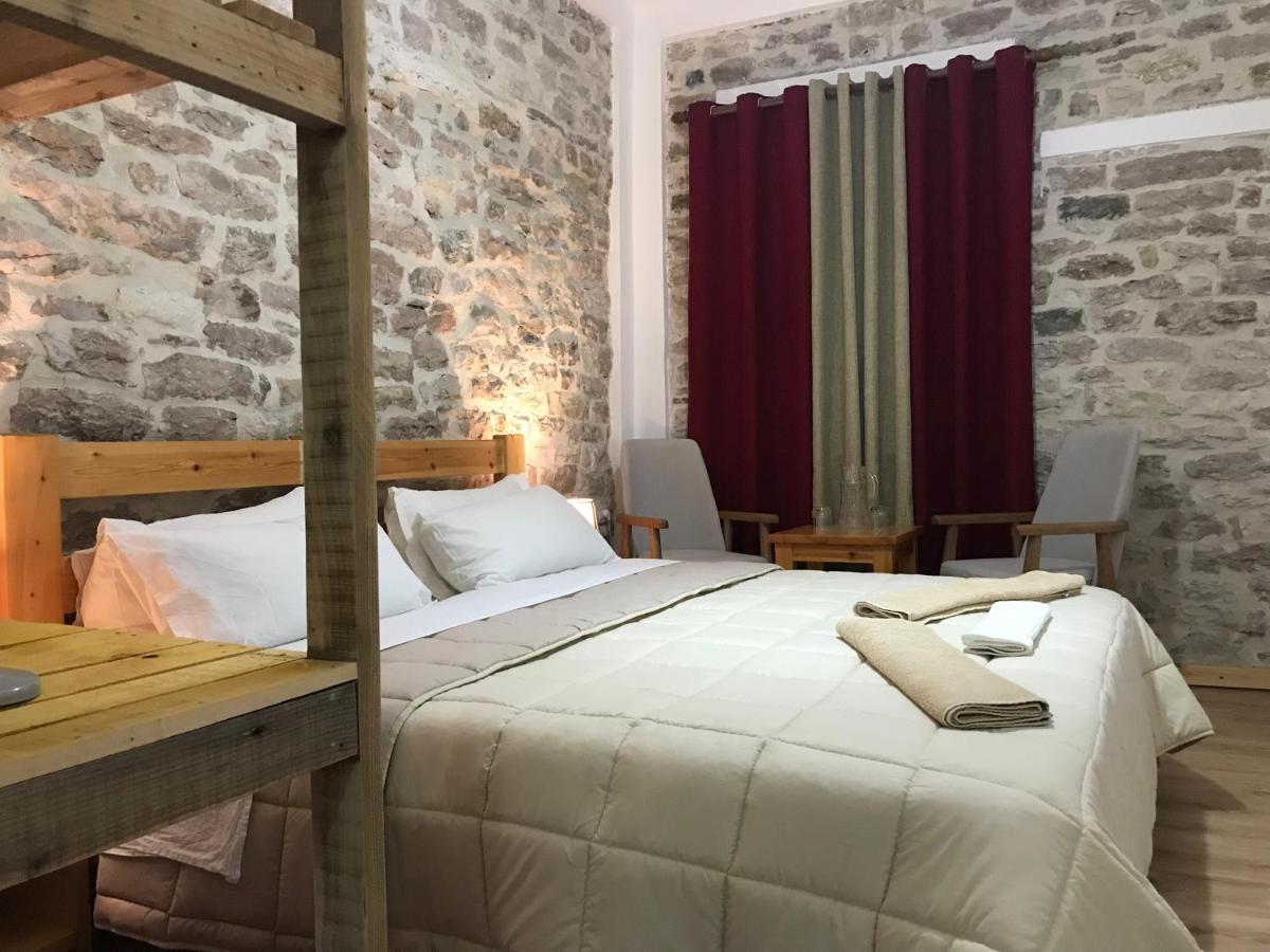 Vila Eri Gjirokastër Esterno foto