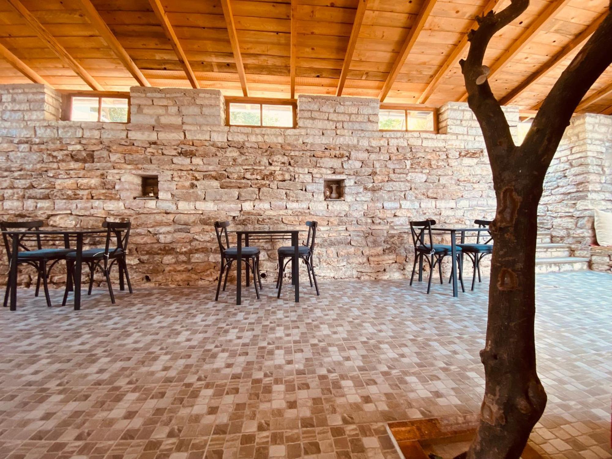 Vila Eri Gjirokastër Esterno foto